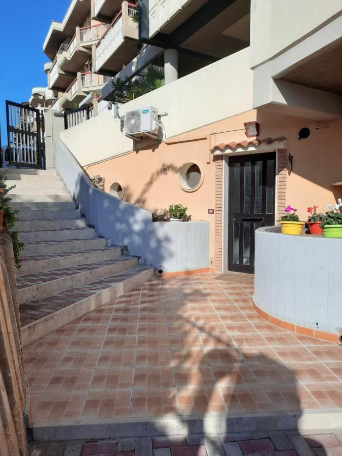 Torre Del Meridiano Casa Vacanze Centrale Termoli Exteriör bild